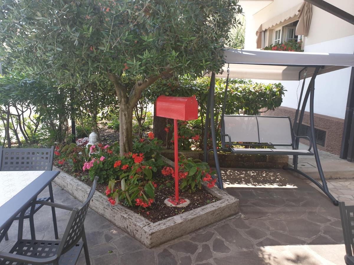 Hotel La Favorita Peschiera del Garda Luaran gambar