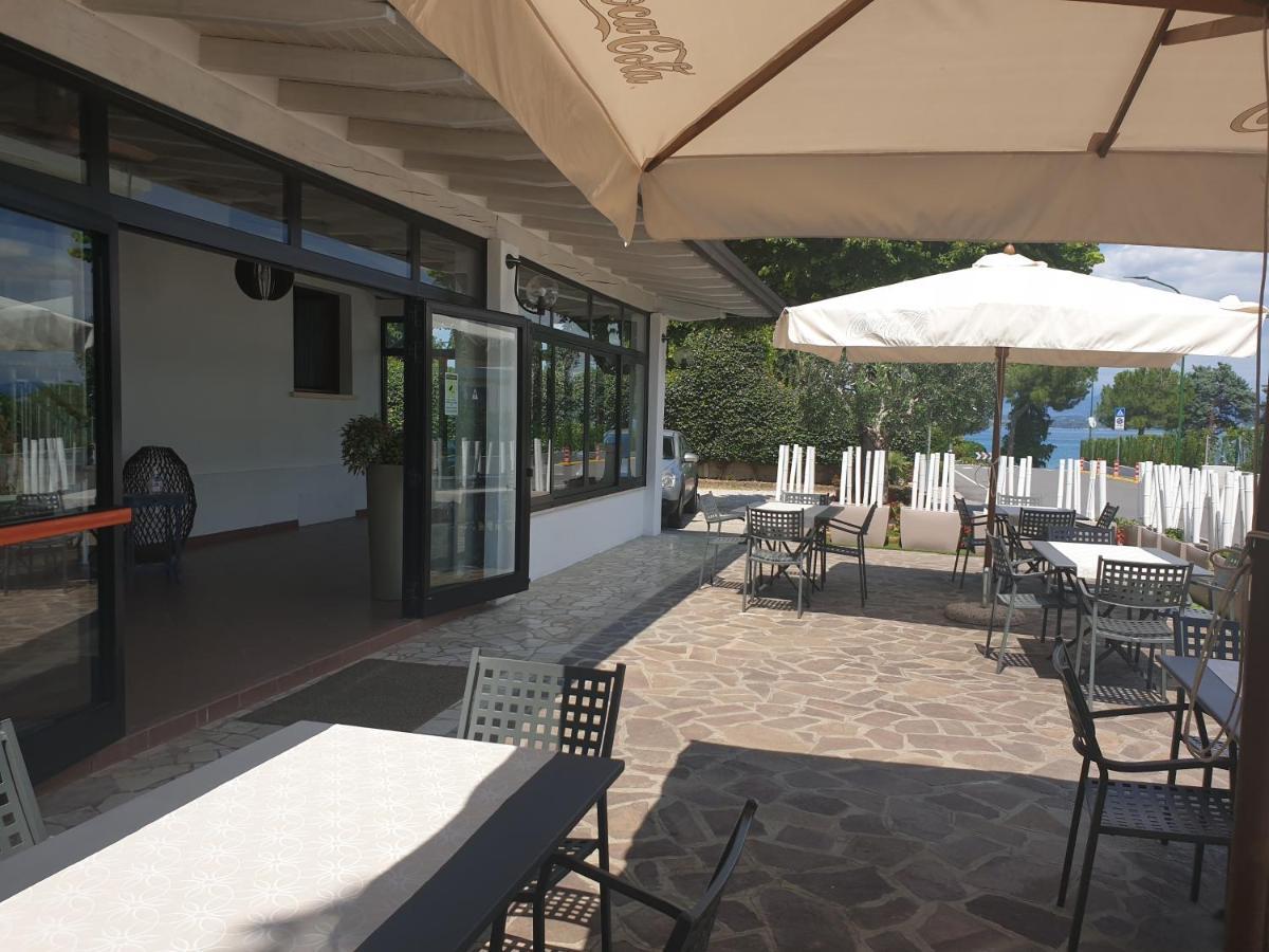 Hotel La Favorita Peschiera del Garda Luaran gambar