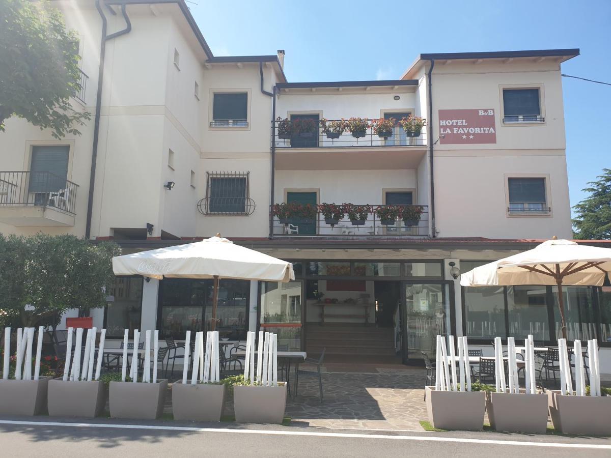 Hotel La Favorita Peschiera del Garda Luaran gambar