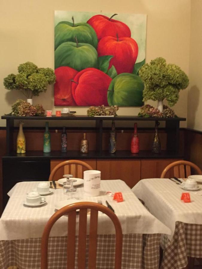 Hotel La Favorita Peschiera del Garda Luaran gambar
